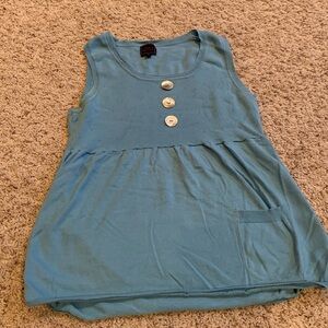 Woman’s sleeveless top